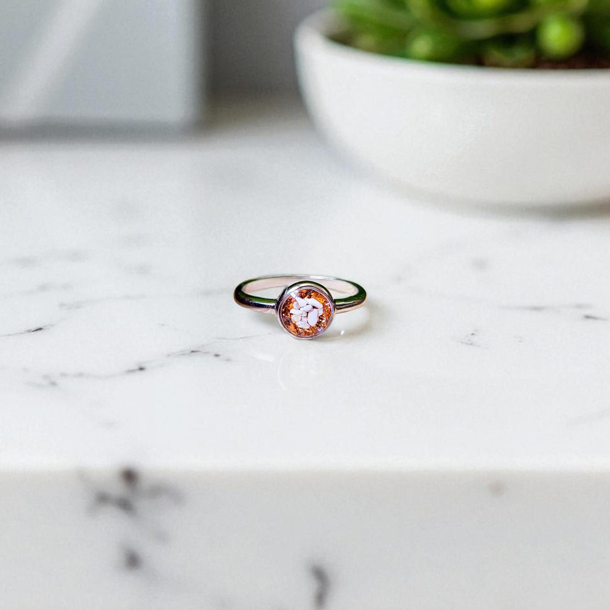 Round Solitaire Cremation Ash Ring - Stainless Steel Memorial Keepsake Jewelry 6mm
